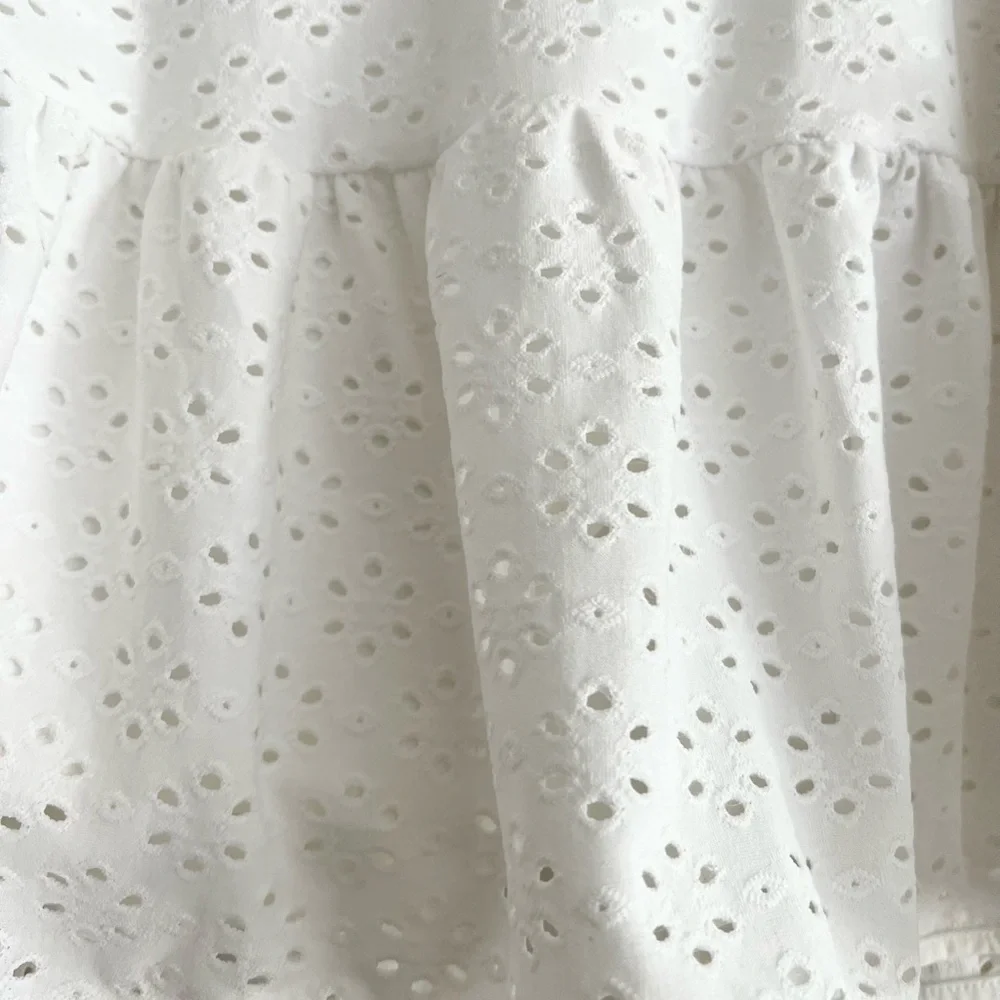 Lilly Pulitzer Luxletic Gardenia Eyelet Skort - Picture 6 of 6